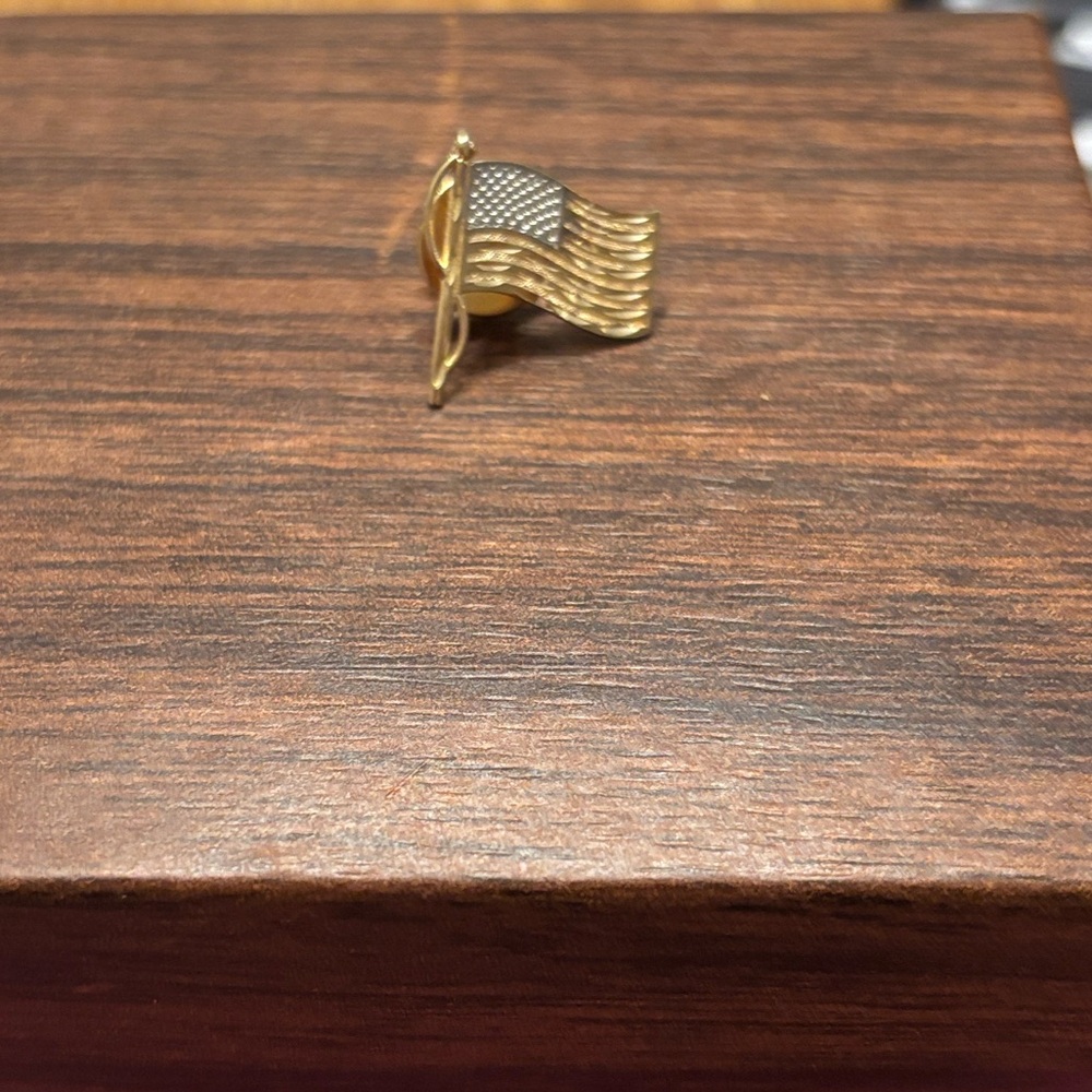 Michael Anthony 14K Gold and Silver American Flag God Bless America Pin